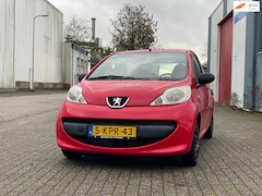 Peugeot 107 - 1.0-12V XR 2006 3drs Stuurbkr Apk 24-11-26