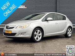Opel Astra - 1.6 Turbo Cosmo | Airco | Cruise | Trekhaak | APK 01-2027 |