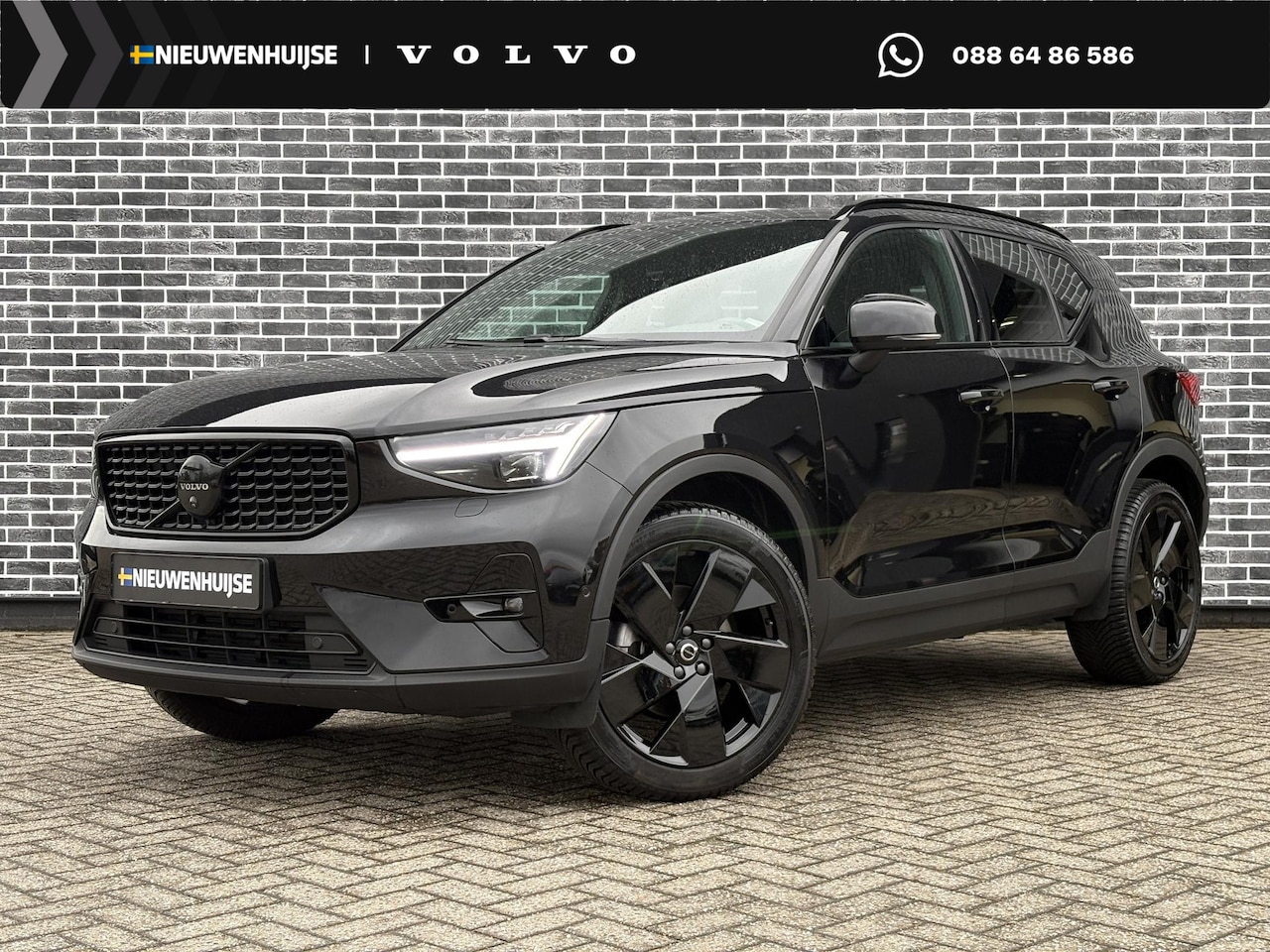 Volvo XC40 - 2.0 B4 Plus Dark | Black Edition | Adaptive cruise control | Harman Kardon audio | 20 inch - AutoWereld.nl