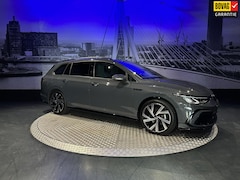 Volkswagen Golf Variant - 1.5 eTSI R-Line *Led*Appconnect*Sfeerverlichting*NL Auto