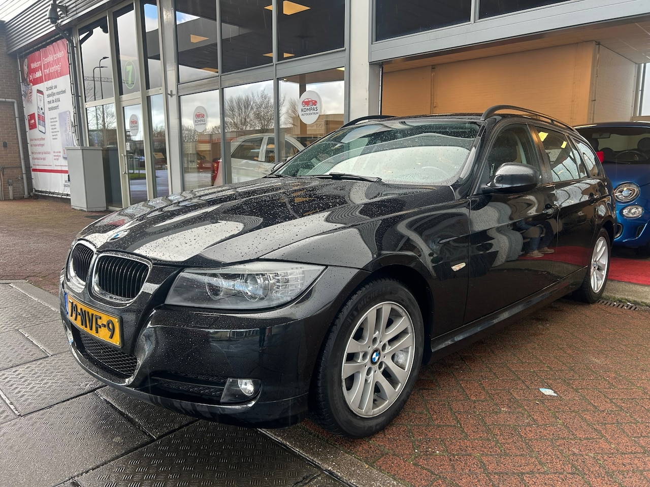 BMW 3-serie Touring - 318i Business Line|NAP|Navi|AIRCO|CruiseC|LEDER|APK - AutoWereld.nl