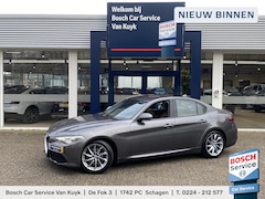 Alfa Romeo Giulia - 2.0 T AWD Veloce / Automaat / NL-Auto / 1e-Eigenaar / Vol-Leder / Stuur-/Stoelverwarming /