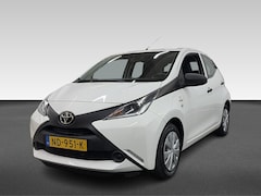 Toyota Aygo - 1.0 VVT-i 69PK 5DRS X-NOW AIRCO CARKIT NAP