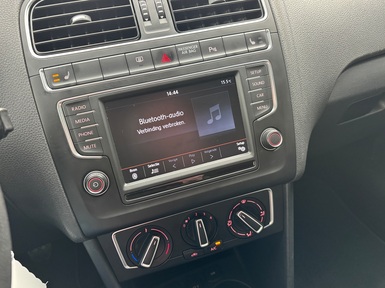 Volkswagen Polo - 1.0 First Edition | Airco. Parkeersensoren. Stoelverw.