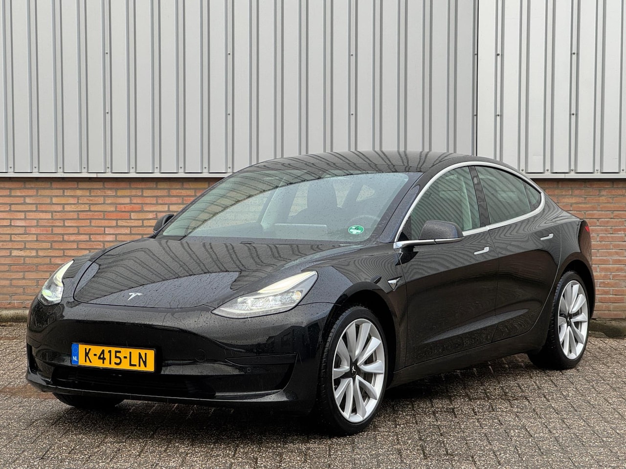 Tesla Model 3 - Standard RWD Plus SOH 92%/ LFP/ 19 INCH - AutoWereld.nl