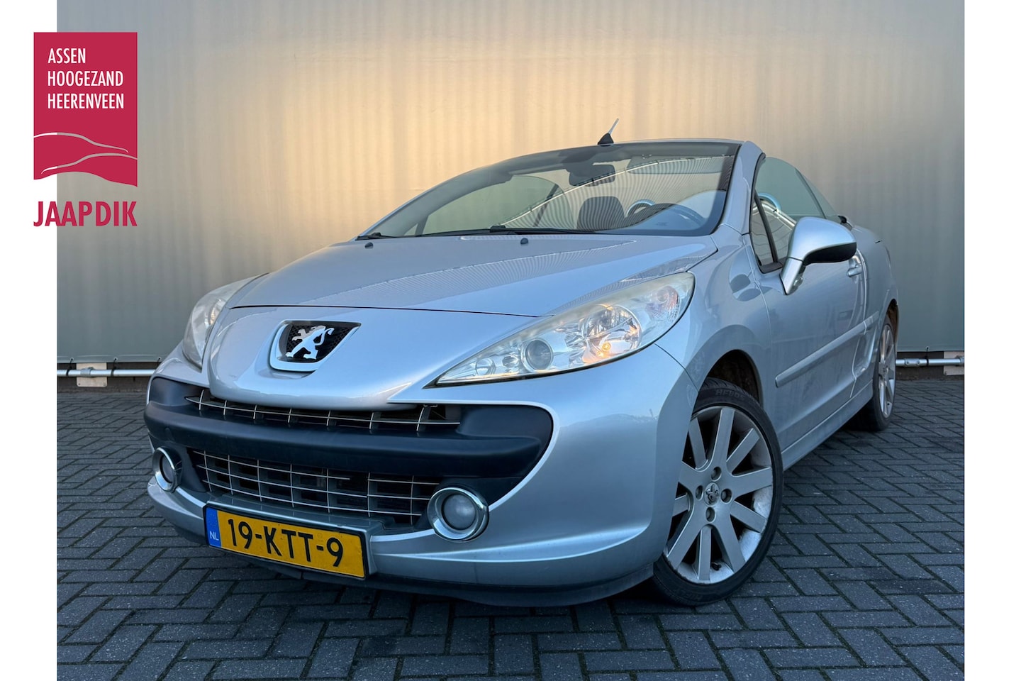 Peugeot 207 CC - BJR 2008 1.6 VTi 120 PK TREKHAAK | LEDER | STOELVERWARMING | CLIMA | CRUISE | 131DKM! | LM - AutoWereld.nl
