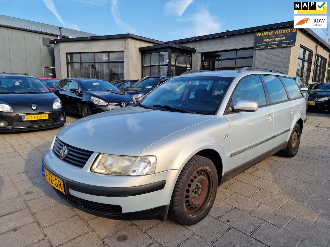 Volkswagen Passat Variant - 1.9 TDI Comfortline 1.9 TDI Comfortline - AutoWereld.nl