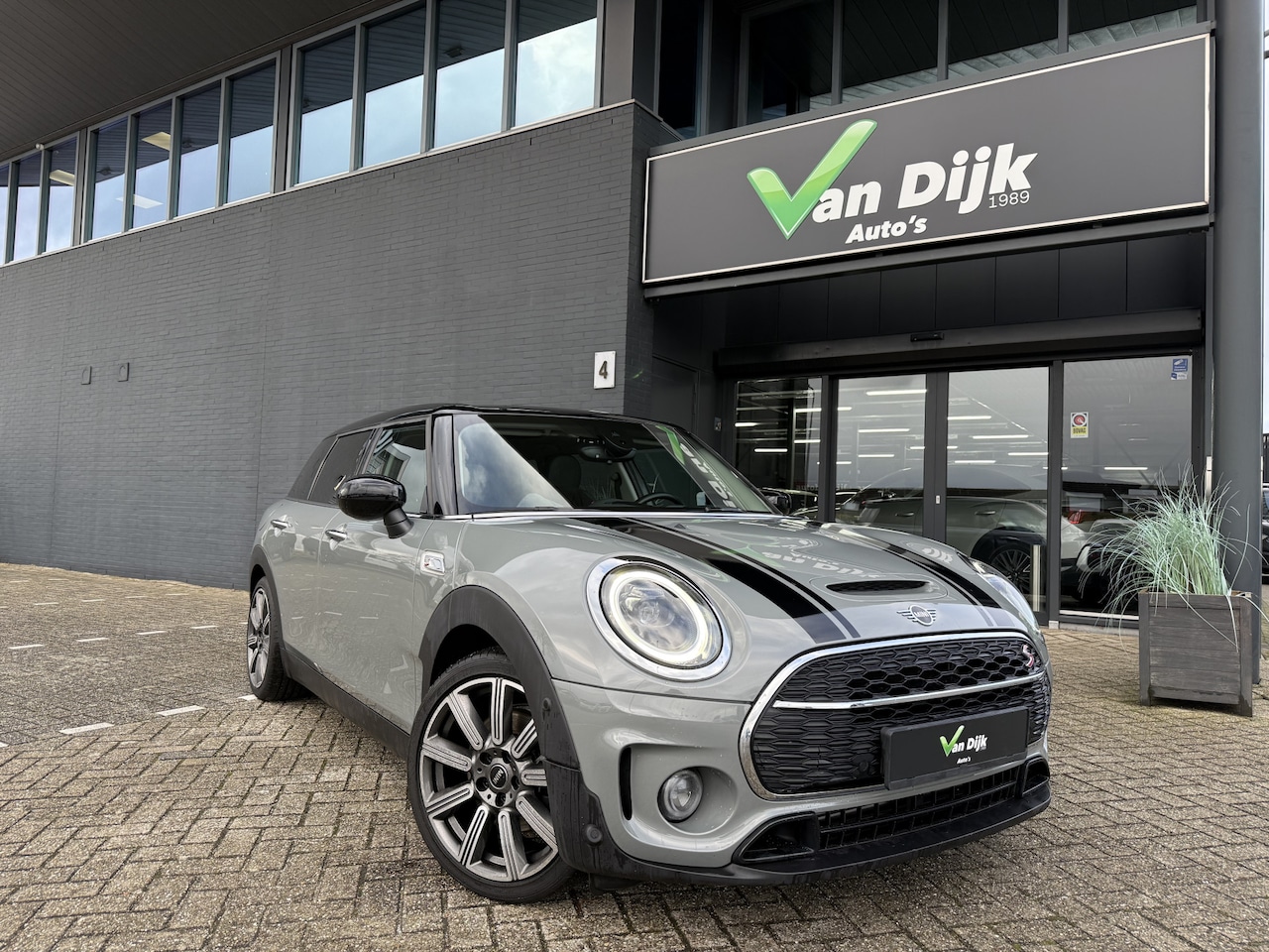 MINI Clubman - Mini 2.0 Cooper S Open Dak Navi Camera Head-Up 18Inch - AutoWereld.nl