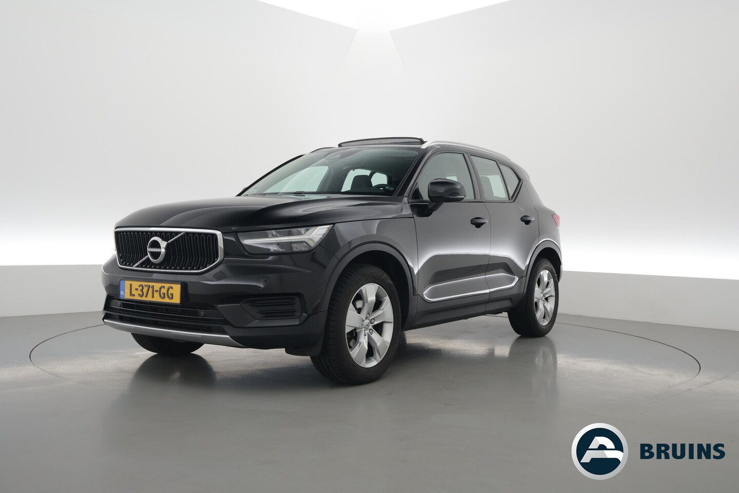 Volvo XC40 - 1.5 T3 Momentum 1.5 T3 Momentum - AutoWereld.nl