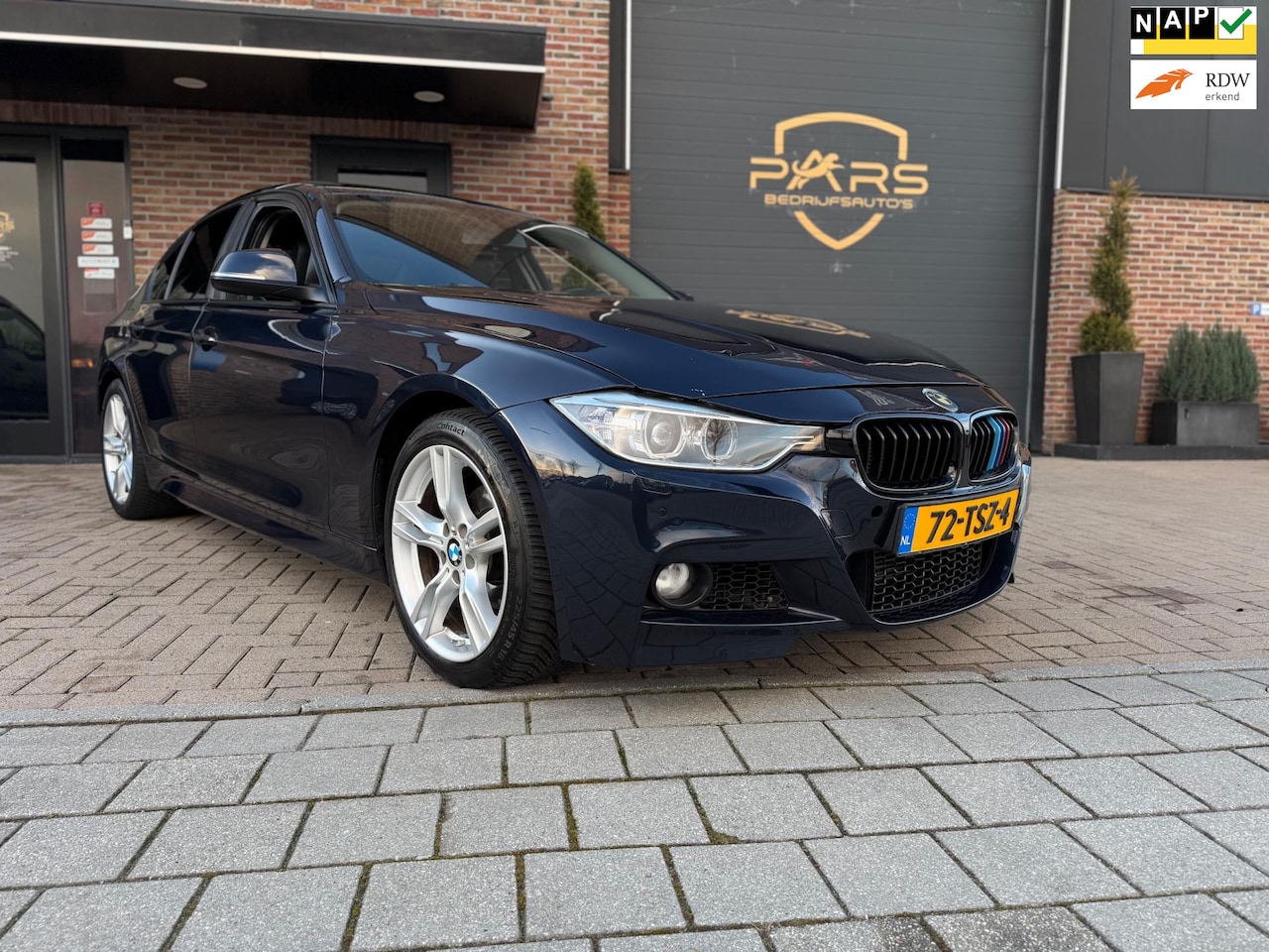 BMW 3-serie - 320d Automaat M Sport M Performance EfficientDynamics Edition High Executive Akrapovic - AutoWereld.nl