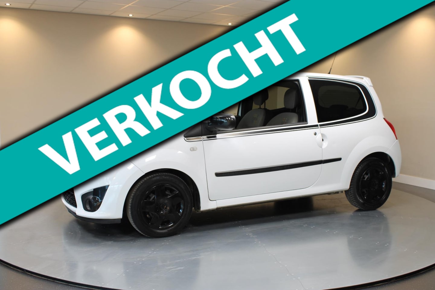 Renault Twingo - 1.2-16V Collection *Grote beurt!* 4 Nieuwe All-seasons|Airco - AutoWereld.nl