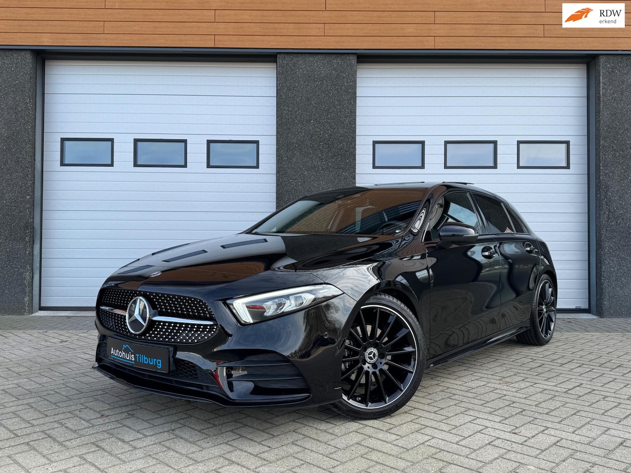 Mercedes-Benz A-klasse - 200 AMG Pano Night Sfeer Camera - AutoWereld.nl