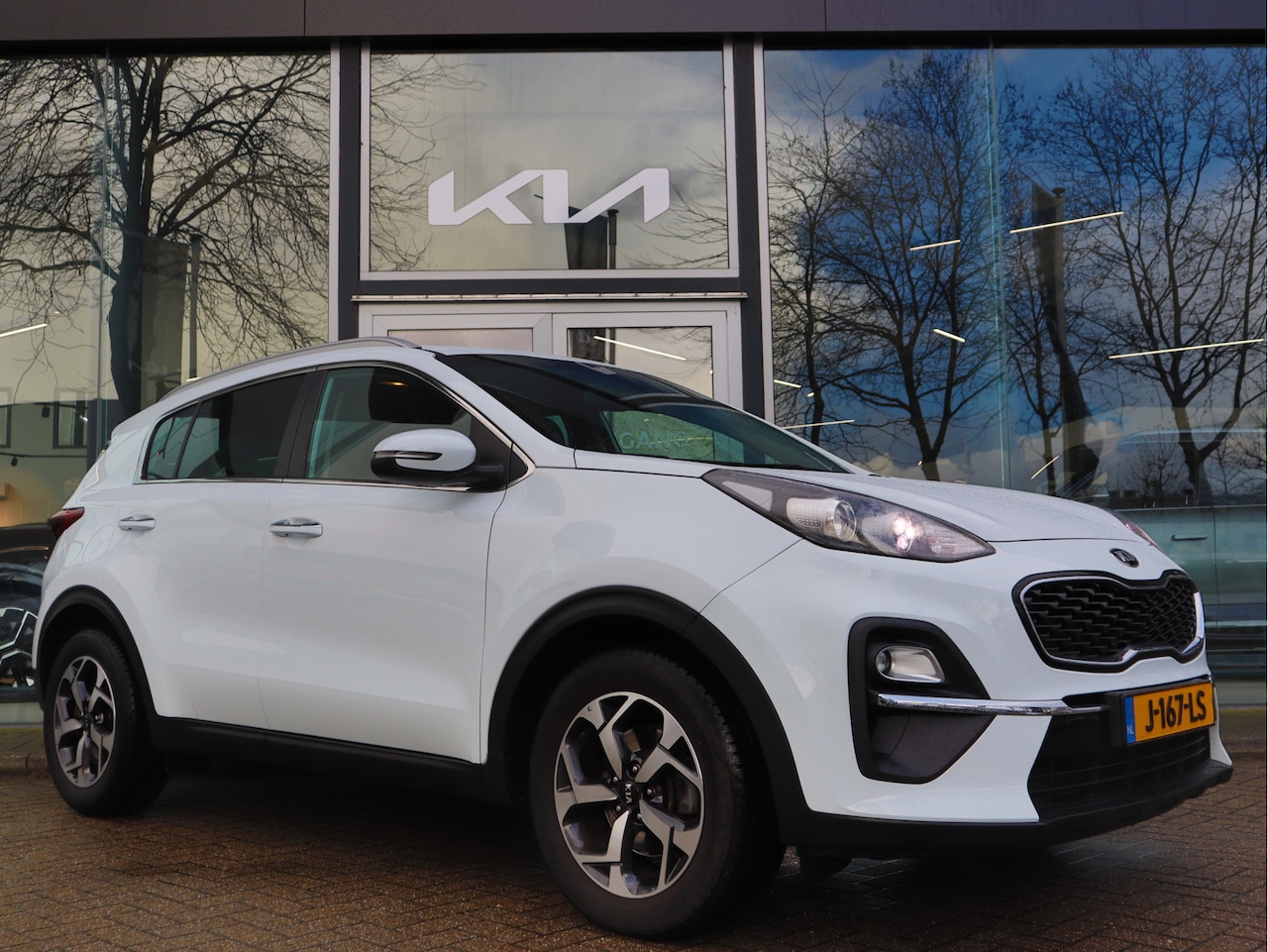 Kia Sportage - 1.6 T-GDI DynamicLine DCT7 Automaat | Navigatie | Cruise Control | Camera | Bluetooth | Tr - AutoWereld.nl