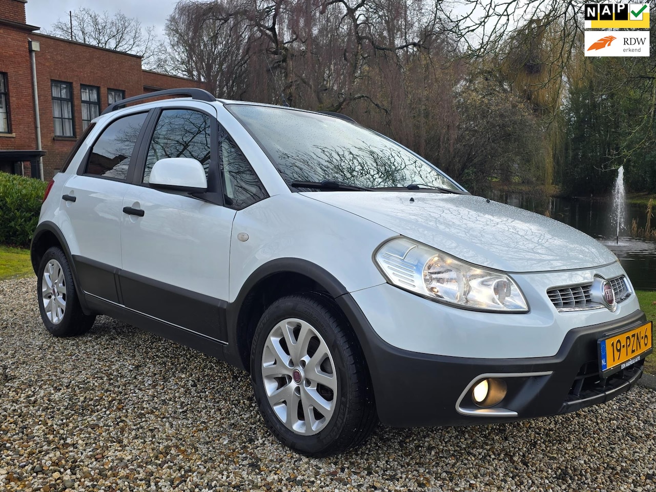 Fiat Sedici - 1.6-16V Young 1.6-16V Young - AutoWereld.nl