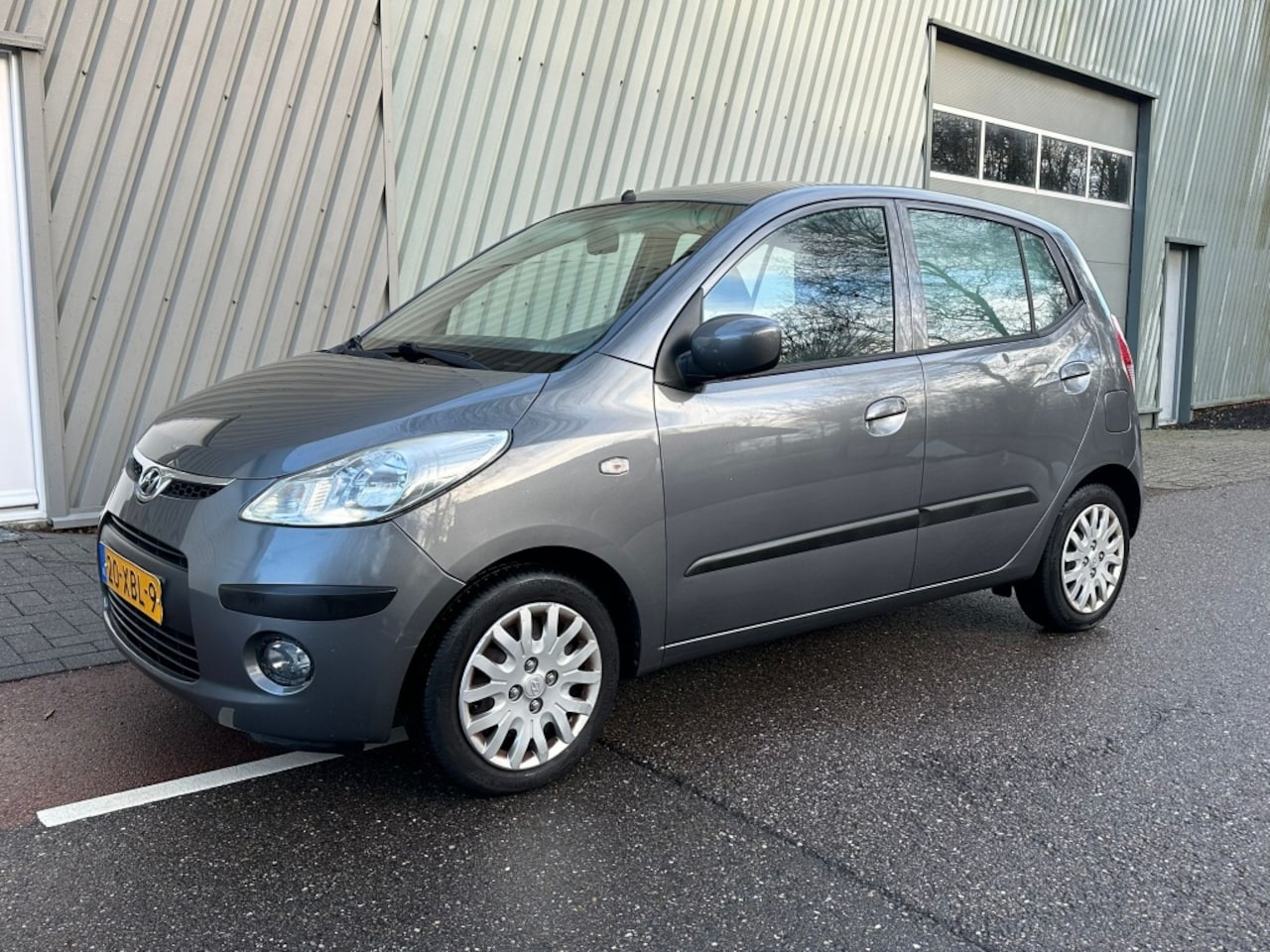 Hyundai i10 - 1.25i Pure 1.25i Pure - AutoWereld.nl