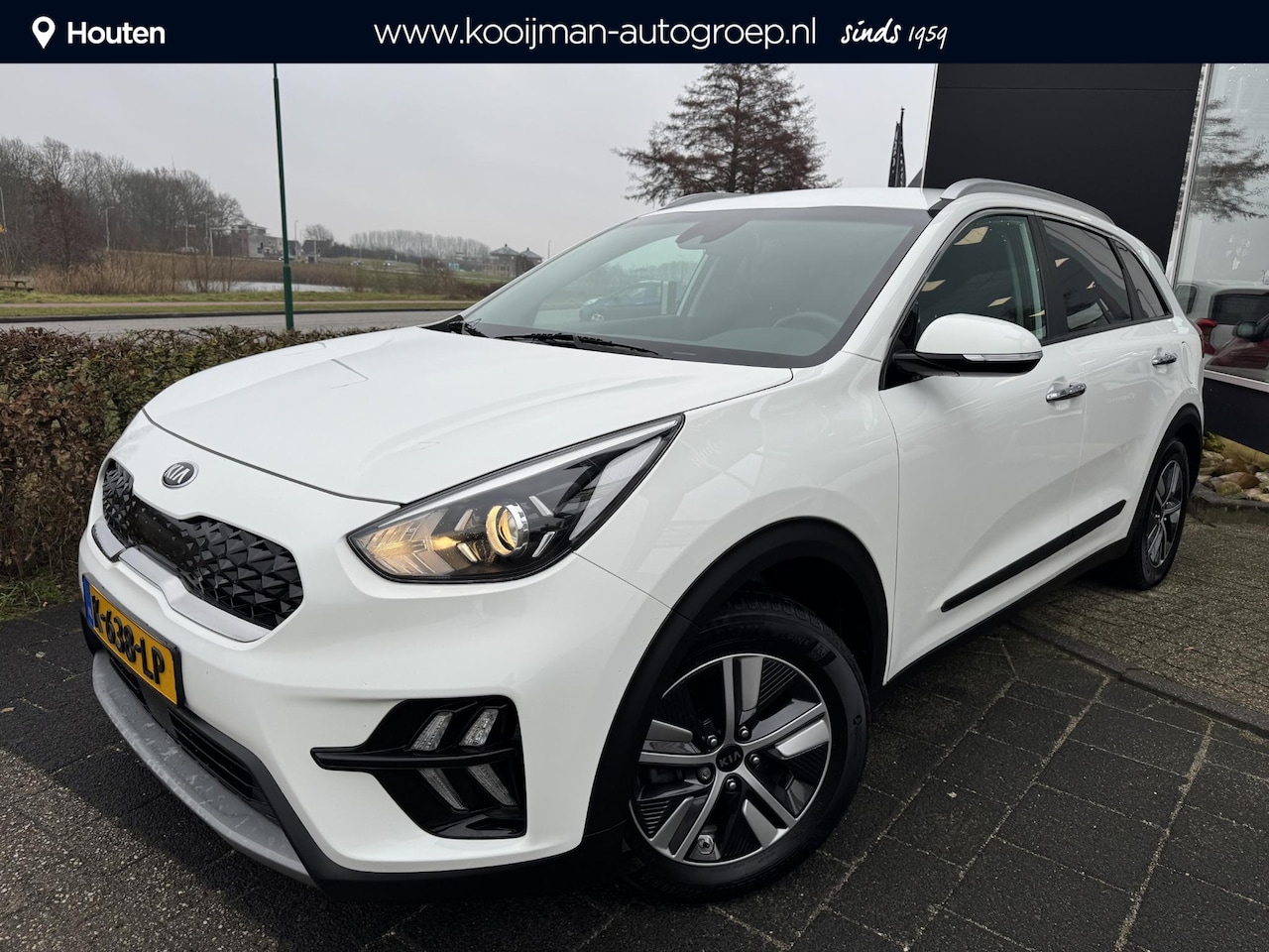 Kia Niro - 1.6 GDi Hybrid DynamicLine Trekhaak, Adaptieve Cruise Control, Eerste Eigenaar, Apple Carp - AutoWereld.nl
