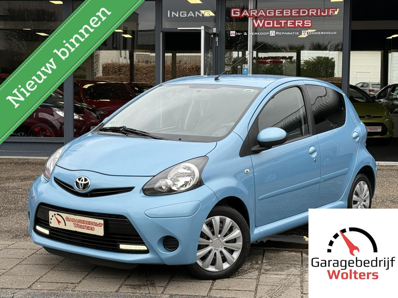 Toyota Aygo - 1.0 VVT-i Dynamic UNIEKE KLEUR Bluetooth NW APK - AutoWereld.nl