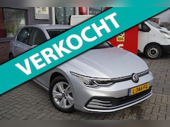 Volkswagen Golf - 1.5 TSI Life / ACC / Carplay / Camera / Intrieurverlichting / Dealer onderhouden