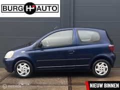 Toyota Yaris - 1.3-16V VVT-i Sol 3 deurs - APK T/M 13-02-2027 - EL. RAMEN + SPIEGELS - CPV - STUURBEKRACH