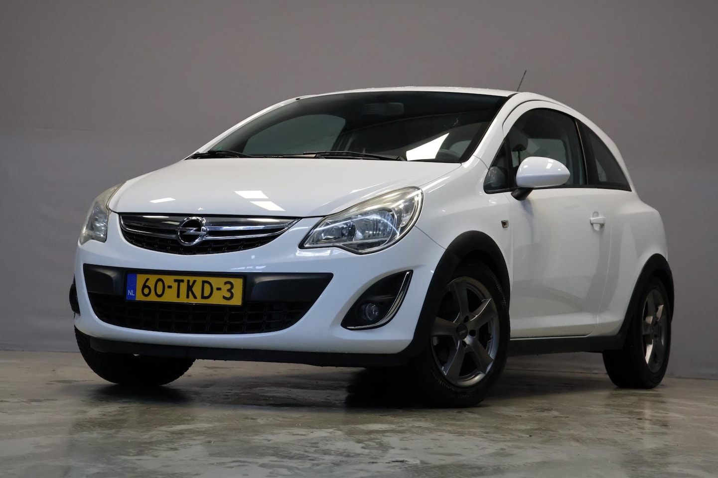 Opel Corsa - 1.2-16V Anniversary Edition |Cruise|Airco - AutoWereld.nl