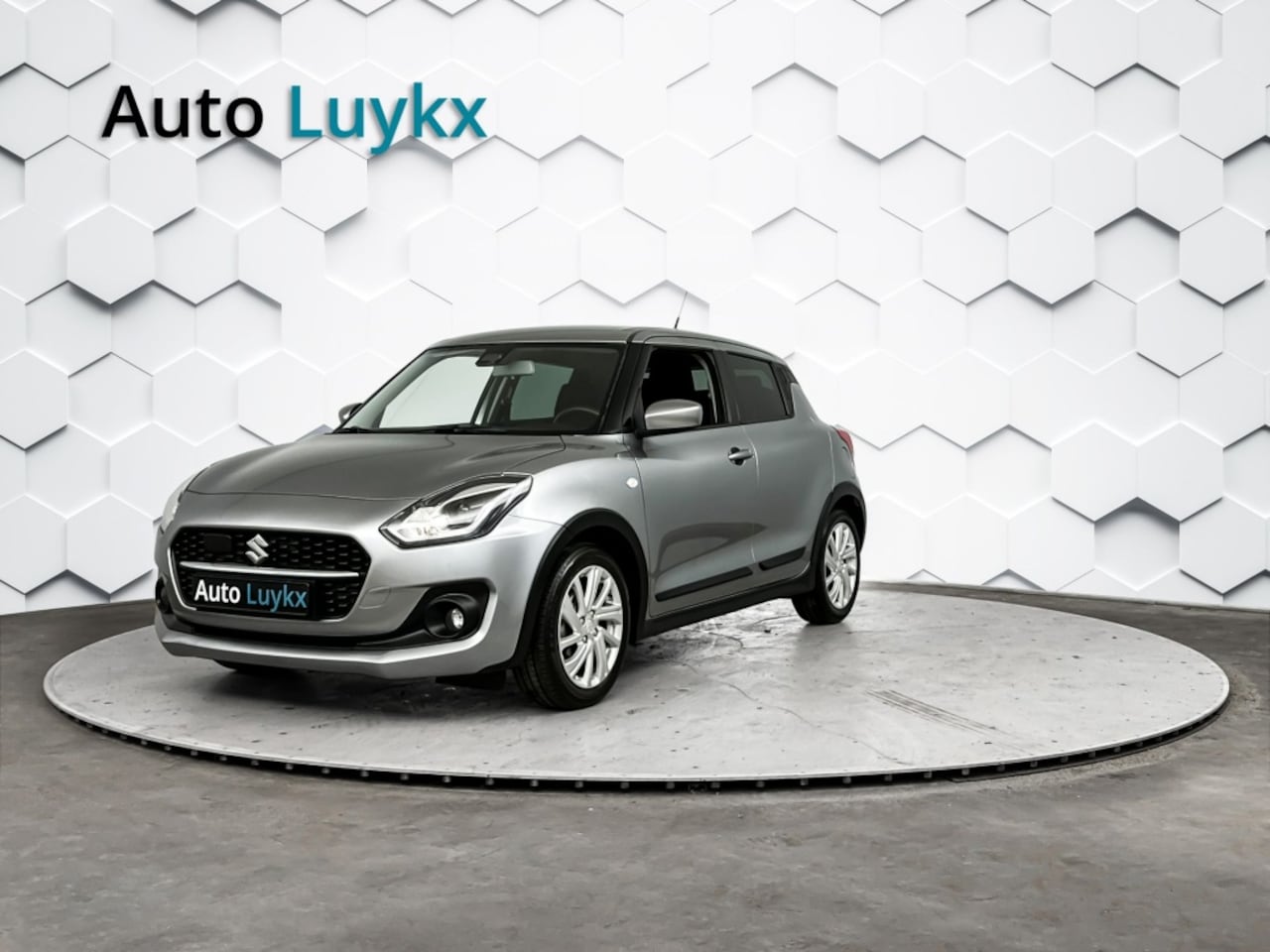 Suzuki Swift - 1.2 Select Smart Hybrid GT | Navigatie | Adaptieve Cruise Control | Parkeercamera - AutoWereld.nl