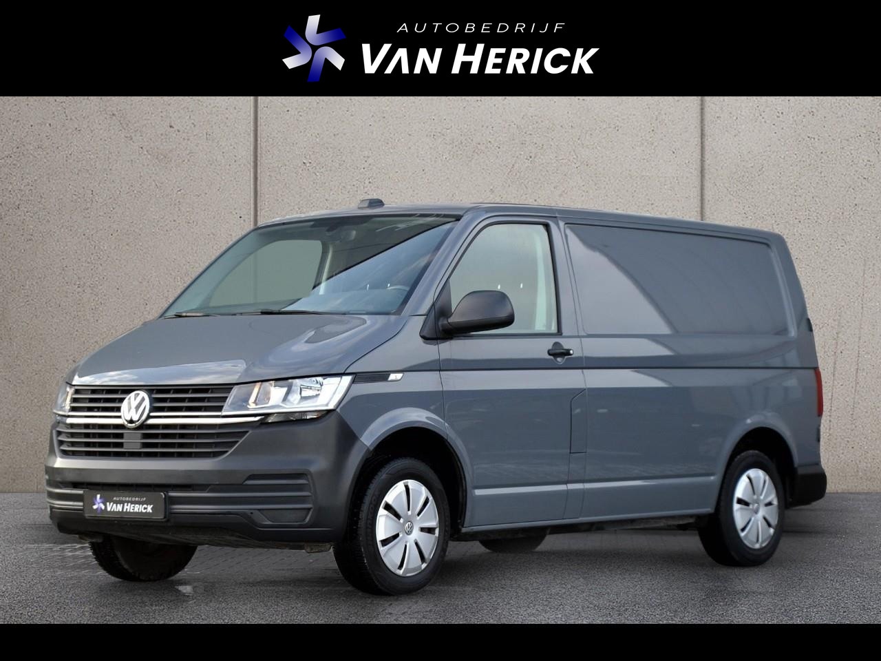 Volkswagen Transporter - 2.0 TDI L1H1 28 150PK Automaat | Cruise Control | APP Connect | Parkeersensoren - AutoWereld.nl