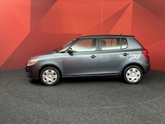Skoda Fabia - 1.2 Comfort | Nieuw Binnen | Trekhaak | 2 Sleutels | Radio CD