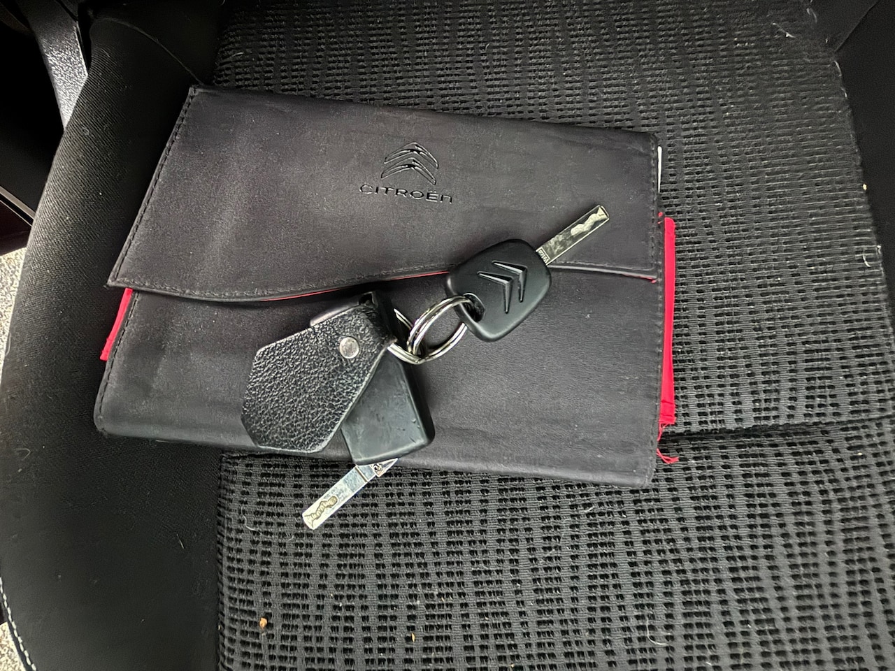 Citroën C3 Picasso - 1.6 VTi Exclusive AUTOMAAT / MOTORSCHADE - AutoWereld.nl