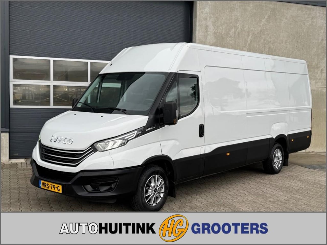 Iveco Daily - 35S16V 2.3 410L H3 Automaat  Adap cruise - AutoWereld.nl