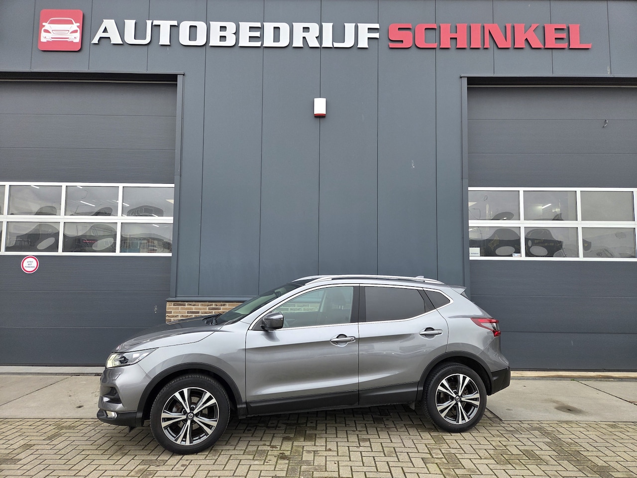 Nissan Qashqai - 1.2 N-Connecta Camera,trekhaak,pano, enz. - AutoWereld.nl