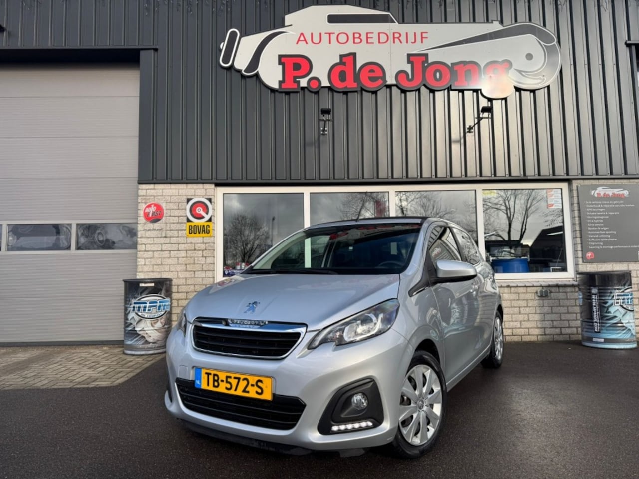 Peugeot 108 - 1.0 e-VTi Allure TOP! 1.0 E-VTI ALLURE TOP, Opendak, Stuurwielbediening, Airco, Bluetooth, etc. - AutoWereld.nl