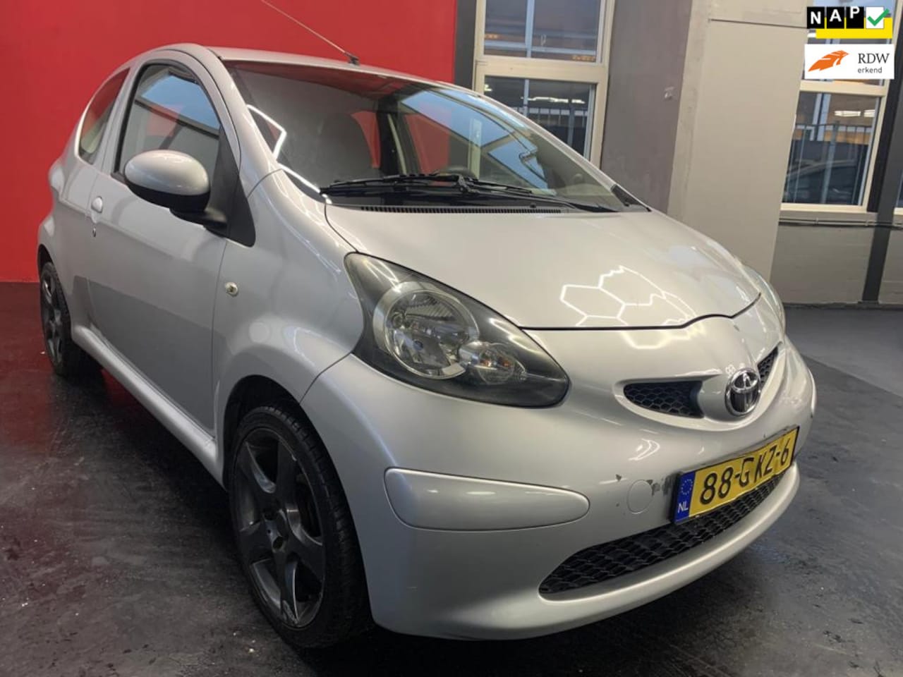 Toyota Aygo - 1.0-12V + Elektrische ramen 2008 - AutoWereld.nl