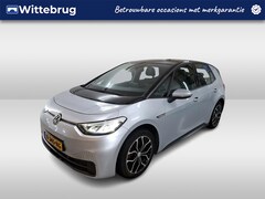 Volkswagen ID.3 - Life 58 kWh / AUTOMAAT/ CRUISE/ STOELVERWARMING/ NAVI/ CLIMA/ PARK. SENSOREN/ 19"LMV