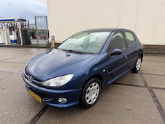 Peugeot 206 - 1.4-16V Air-line 3 nieuwe apk