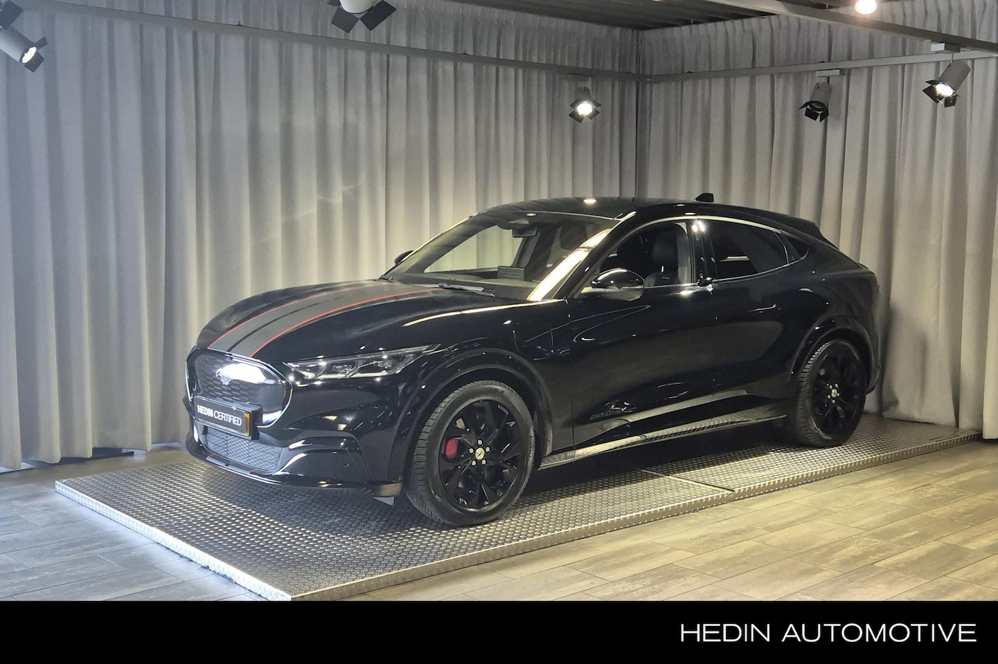 Ford Mustang Mach-E - Extended AWD 98 kWh Black Edition SoH 93,5% - AutoWereld.nl