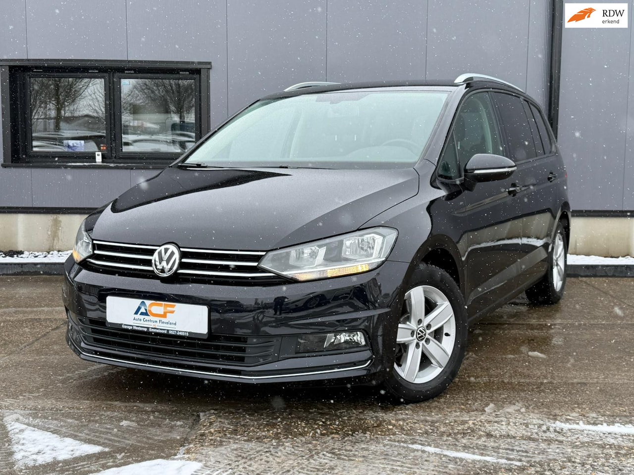 Volkswagen Touran - 1.5 TSI Comfortline Business 7p NAVI - ACC - STOELVERW. - AutoWereld.nl