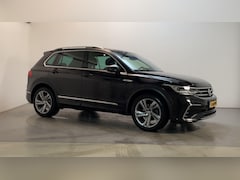 Volkswagen Tiguan - 1.5 TSI 150pk DSG R-Line Business+ Panoramadak Virtual Cockpit Sfeerverlichting DAB+
