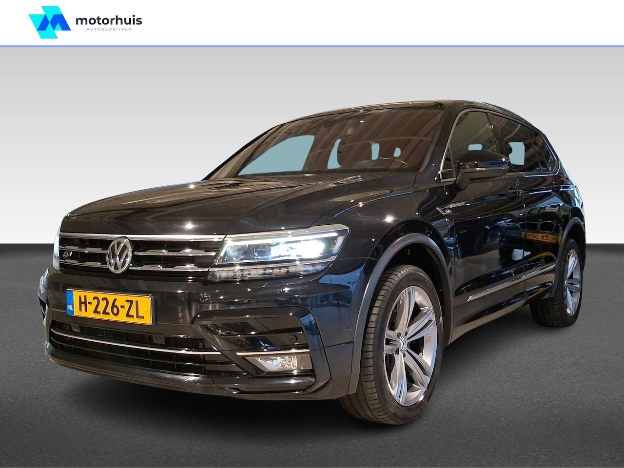 Volkswagen Tiguan Allspace - 1.5 TSI 150pk Highline Business R-LINE | 7ZITS |AUT | | PANO | LED | NAP - AutoWereld.nl