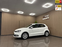 Volkswagen Polo - 1.2 TSI Highline * Automaat / Parkeersensoren / Cruise control / LM Velgen