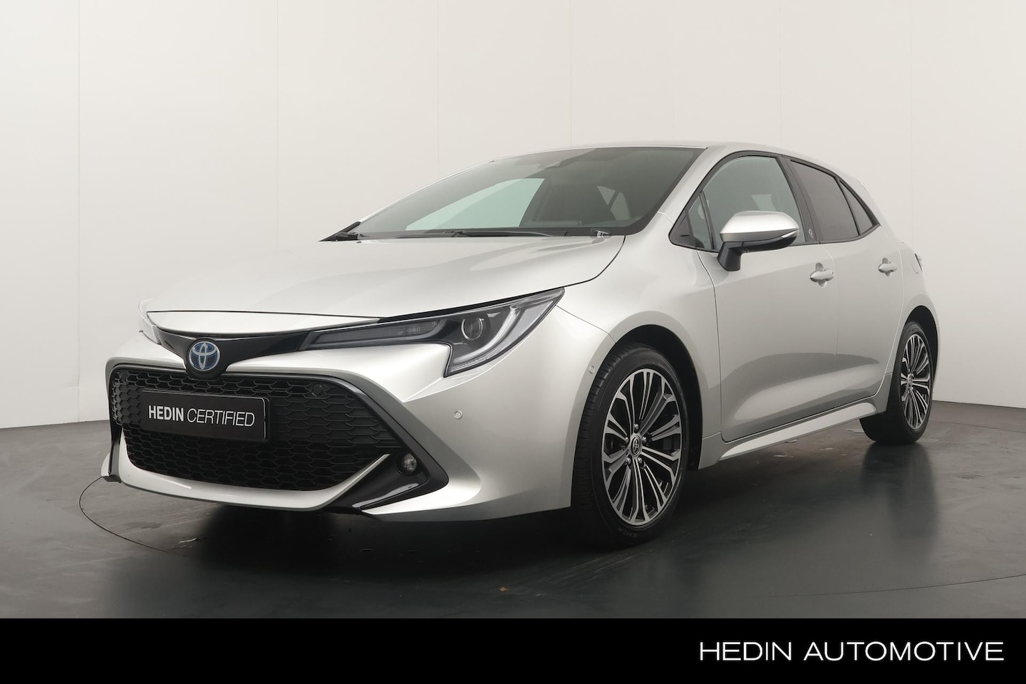 Toyota Corolla - Hybrid 140 Dynamic Automaat | Keyless entry/Start | Stoelverwarming | Adaptieve Cruise Con - AutoWereld.nl