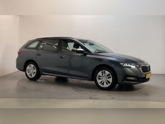 Skoda Octavia Combi - 1.0 e-TSI DSG Business Edition Virtual Cockpit Navigatie Parkeersensoren