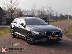 Volvo V60 - 2.0 B3 Momentum Advantage | Camera | Trekhaak | Apple Carplay | Cruise Control |