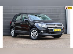 Volkswagen Tiguan - 1.4 TSI Sport&Style Clima/PDC/Navi/Netjes/Trekhaak
