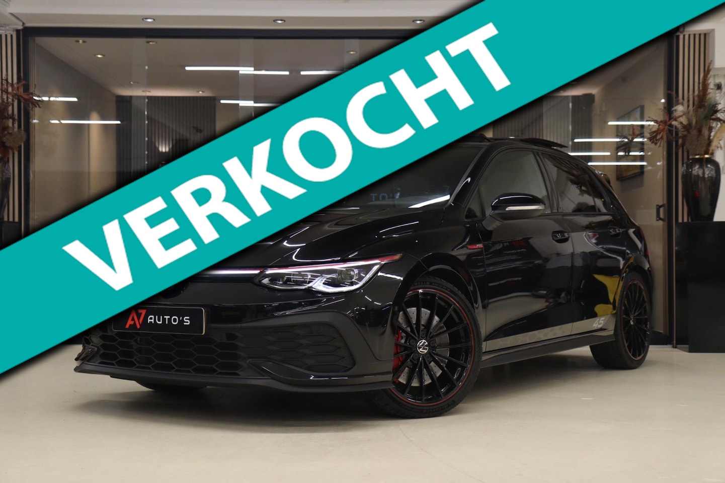 Volkswagen Golf - 2.0 TSI GTI 45 JAHRE CLUBSPORT AKRA/NURBURGRINF/PANO/HUD/H-K/VOL - AutoWereld.nl