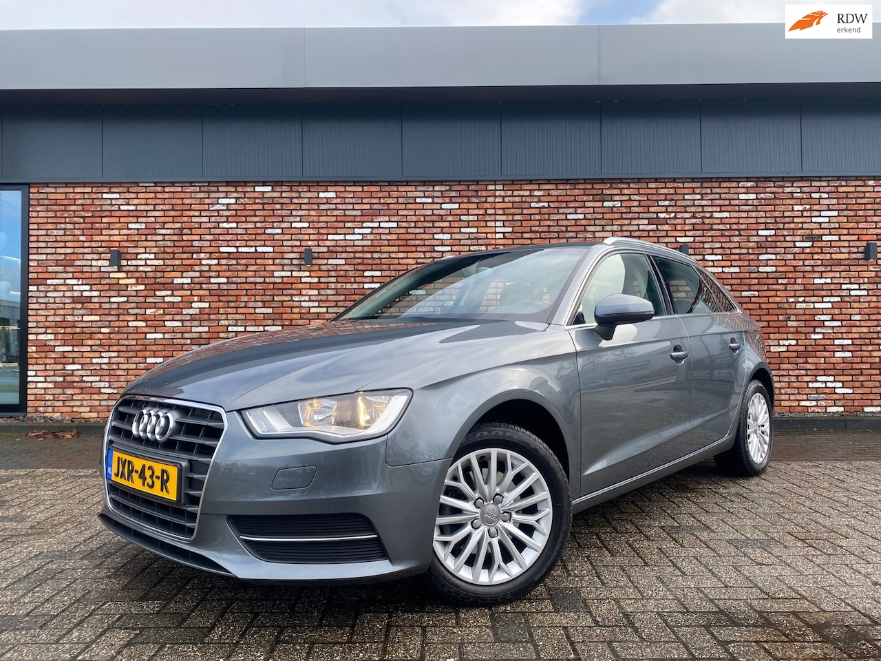 Audi A3 Sportback - 1.2 TFSI Ambition Cruise Stoelverw 139000km! - AutoWereld.nl