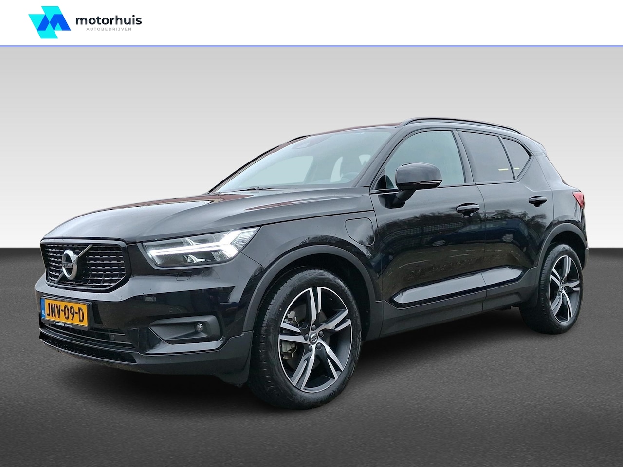 Volvo XC40 - T4 Twin Engine 211pk Geartronic R-Design Expression | AUT | AUR CAMERA |CARPLAY | NAVI - AutoWereld.nl