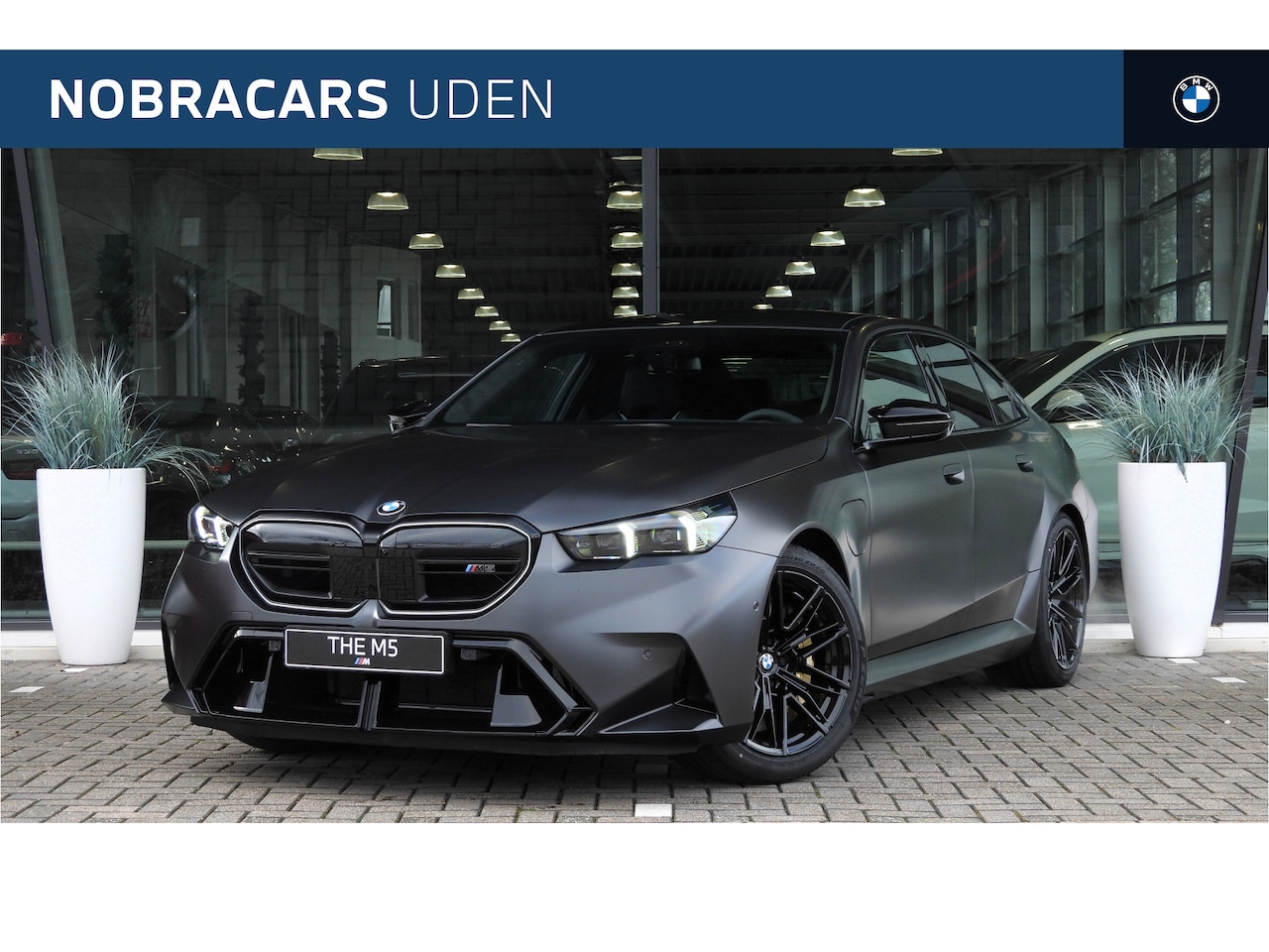 BMW M5 - 5 Serie Automaat / M Drive Professional / Panoramadak / Bowers & Wilkins / M Multifunction - AutoWereld.nl