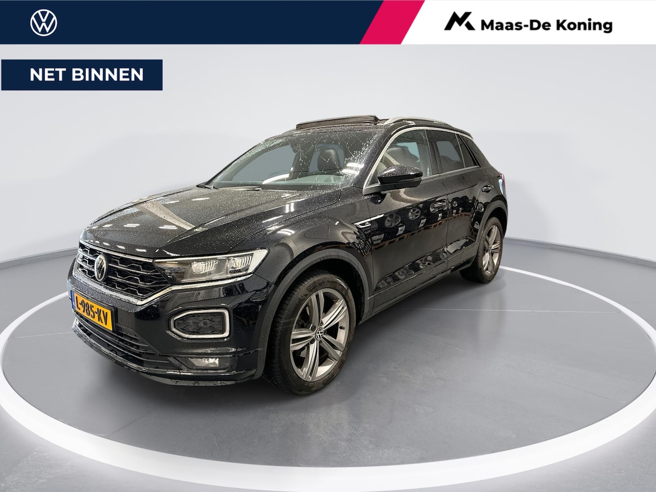Volkswagen T-Roc - 1.5 TSI 150pk DSG R-line Sport · Camera · Panoramadak · Apple/Android Car Play · Alarm · T - AutoWereld.nl