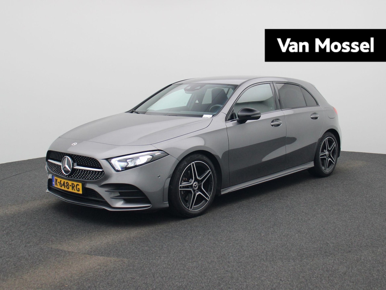 Mercedes-Benz A-klasse - 160 Business Solution AMG | Apple Carplay / Android Auto | Sfeerverlichting | Stoelverwarm - AutoWereld.nl