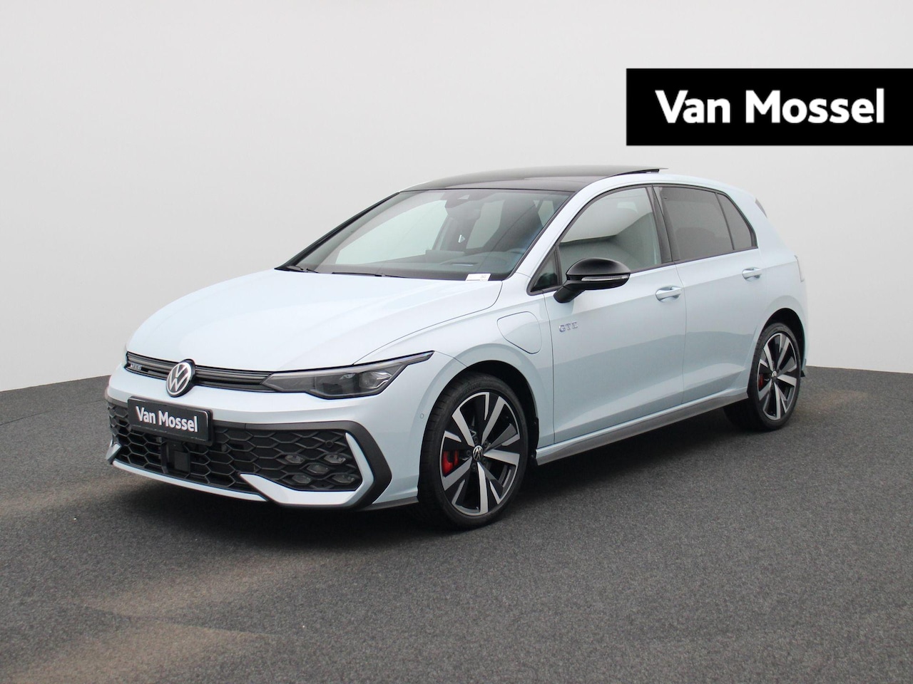 Volkswagen Golf - 1.5 eHybrid GTE 272 PK | Automaat | Plug-In | Panorama Dak | Navigatie | Digitale Cockpit - AutoWereld.nl